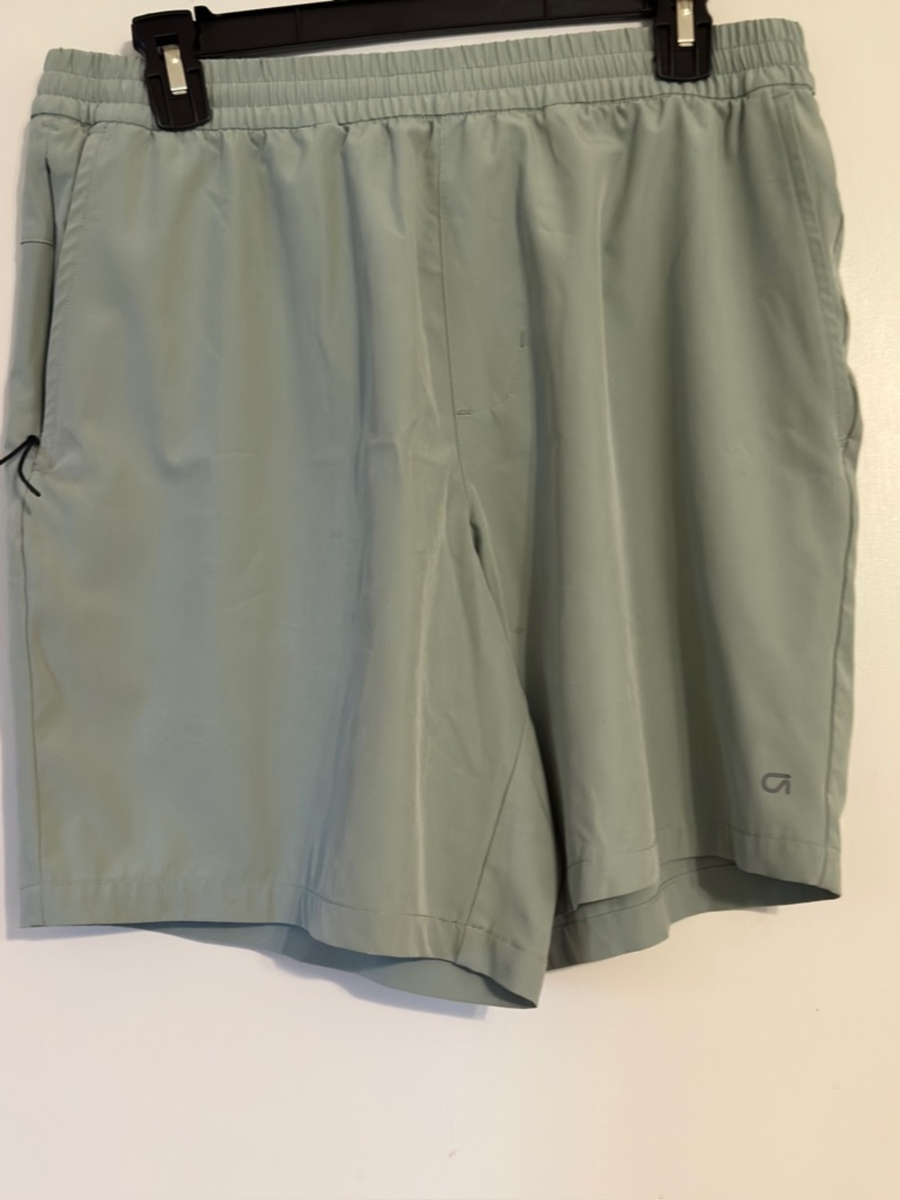 Women's GAP FIT Athletic Shorts Size Medium light teal Jogging Running